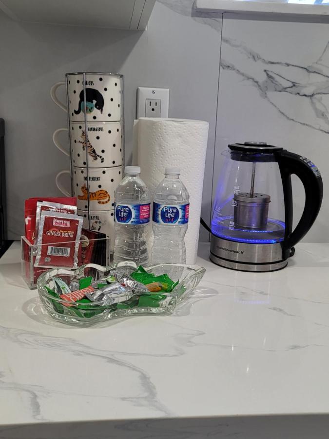 Falstaff Home 토론토 외부 사진