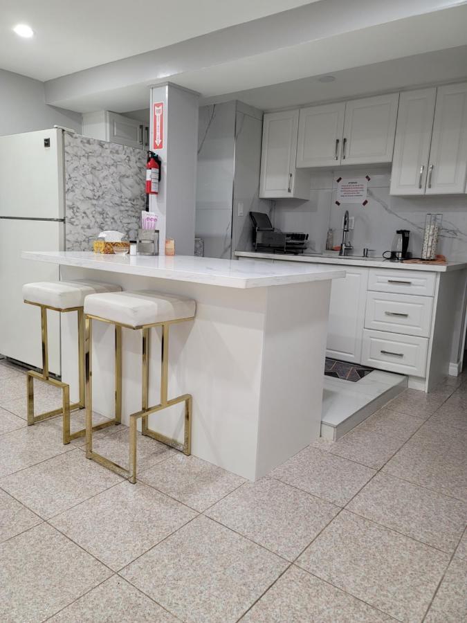 Falstaff Home 토론토 외부 사진